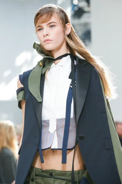 Look 44
